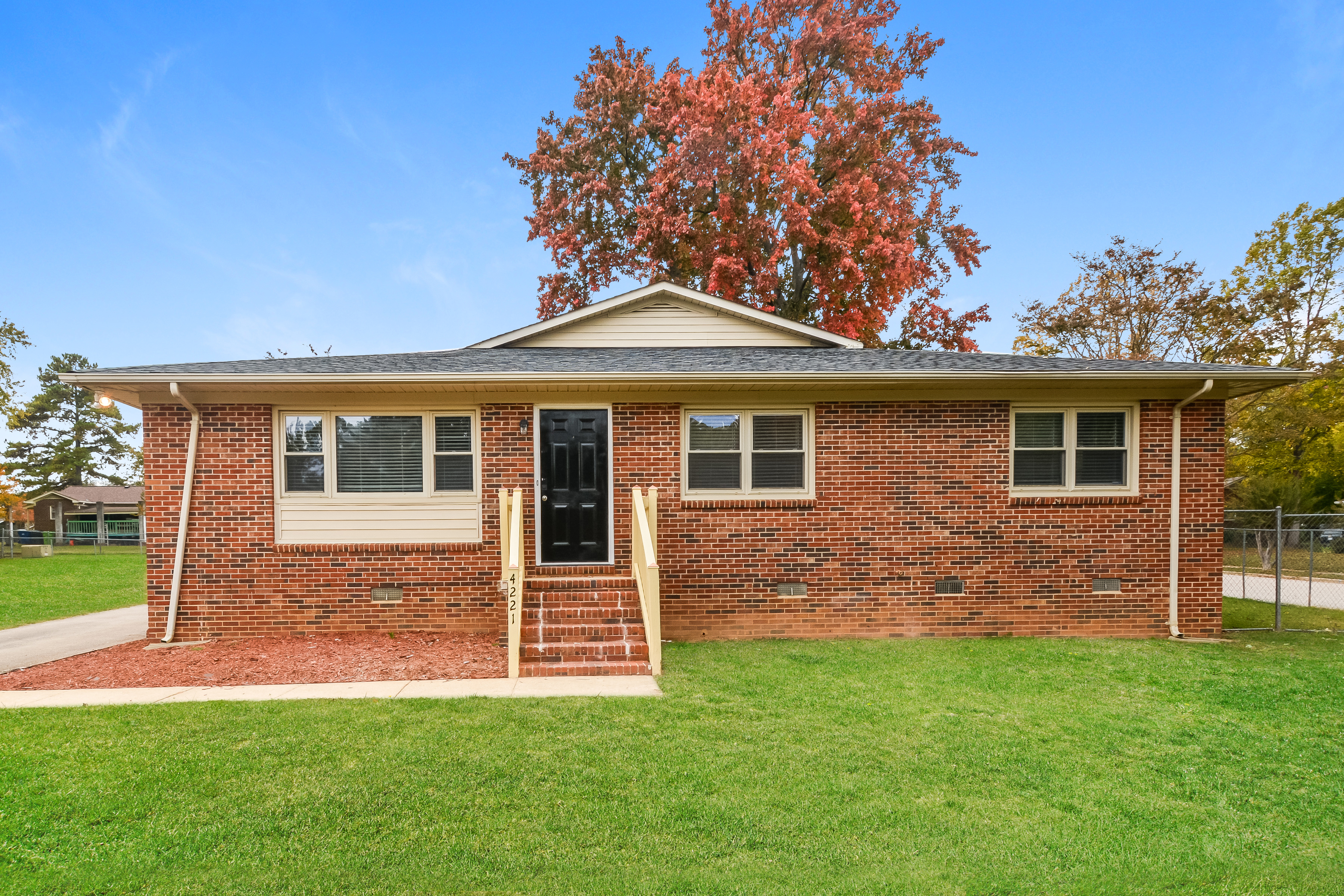 4221 KILCULLEN DR RALEIGH, NC 27604